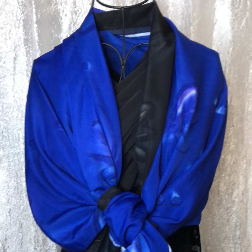 CASUAL MOVEMENTS scarf/wrap